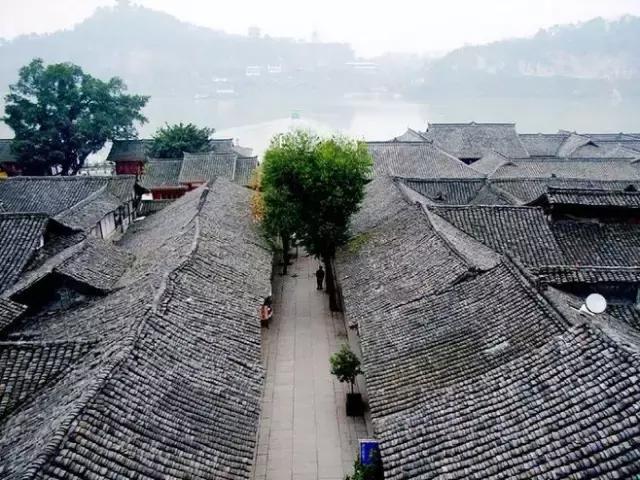 青瓦灰墻，高瓴飛檐，處處消磨時光