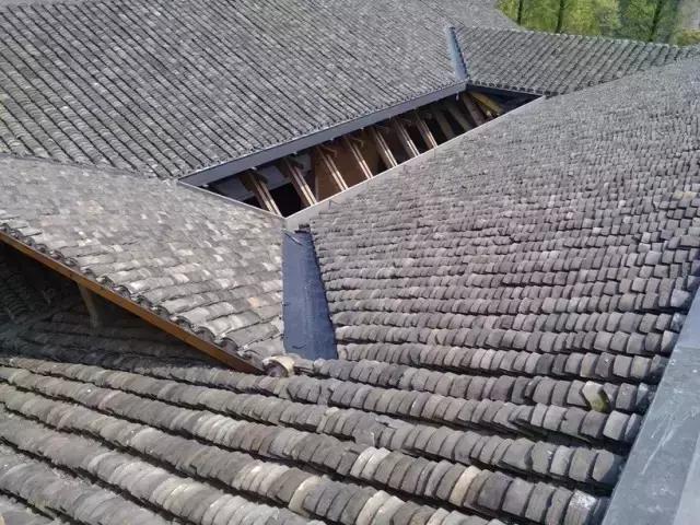 青瓦灰墻，高瓴飛檐，處處消磨時光